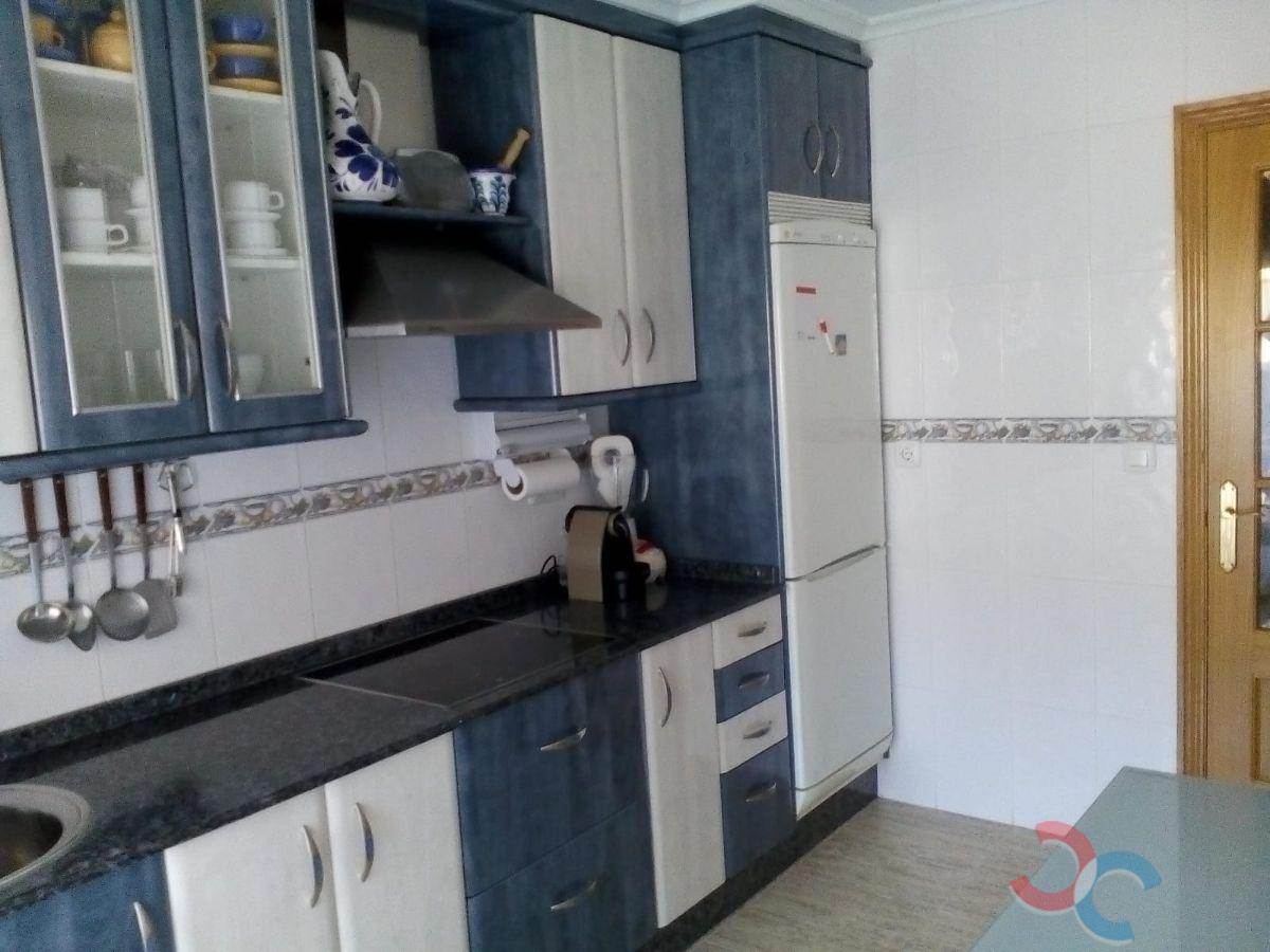 For sale of flat in Poio