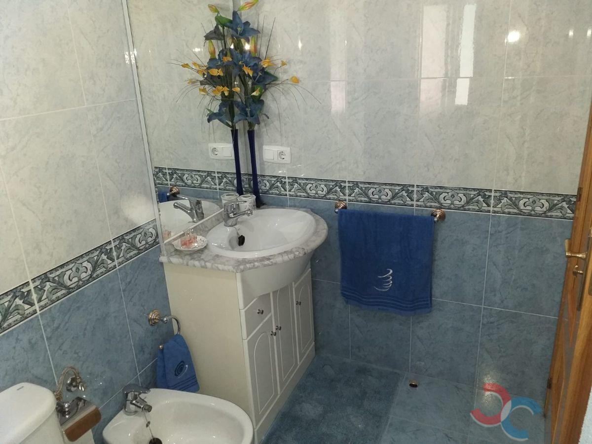 For sale of flat in Poio