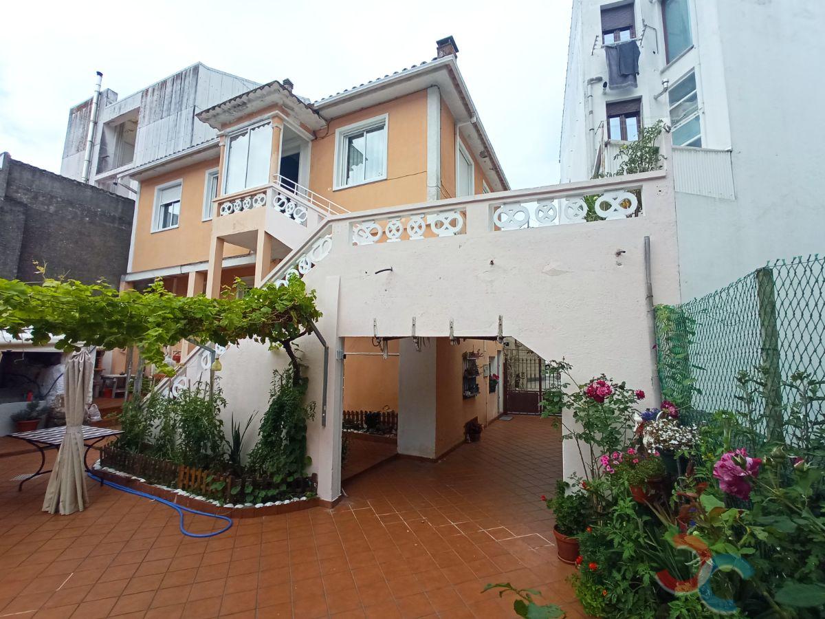 For sale of house in Bueu