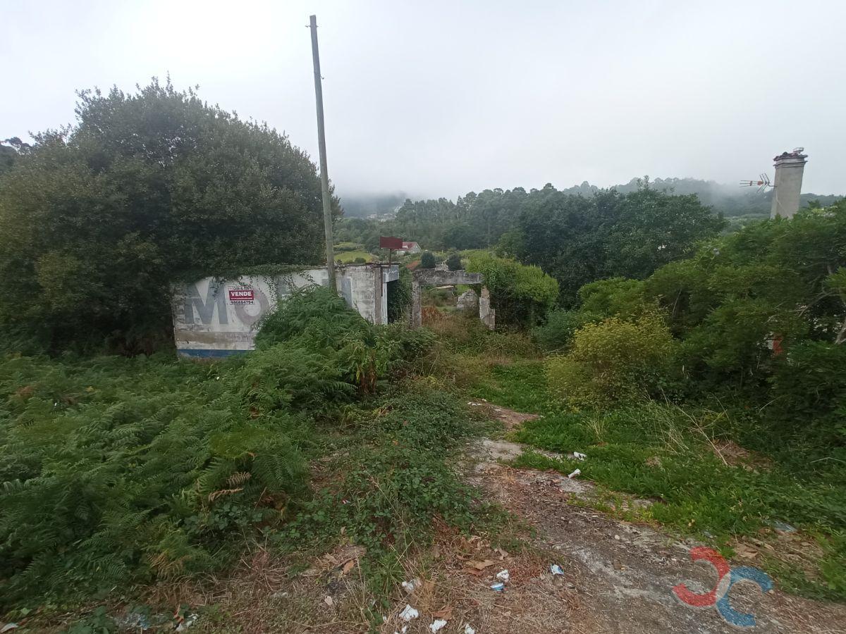 For sale of land in Marín