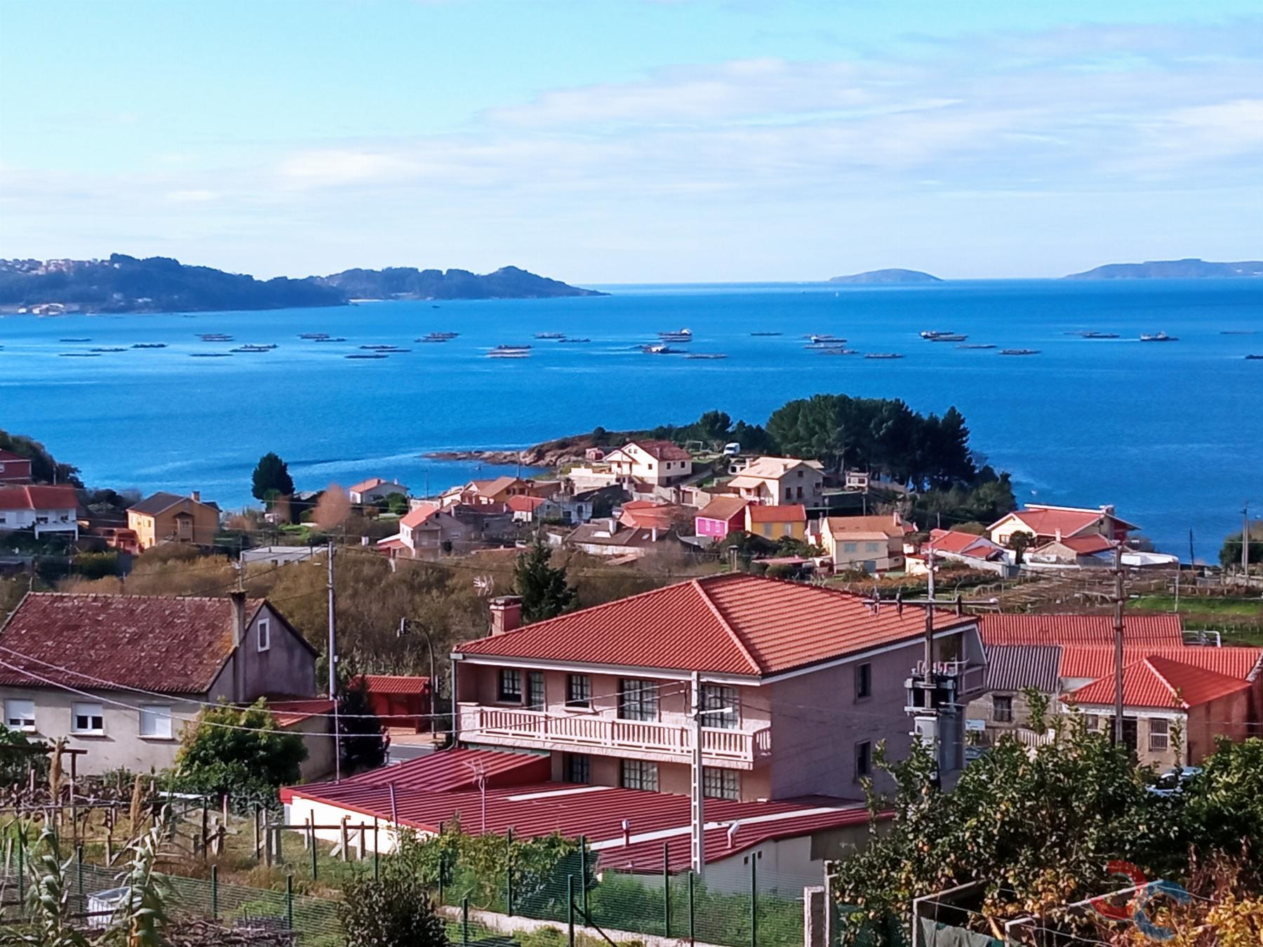 For sale of land in Marín