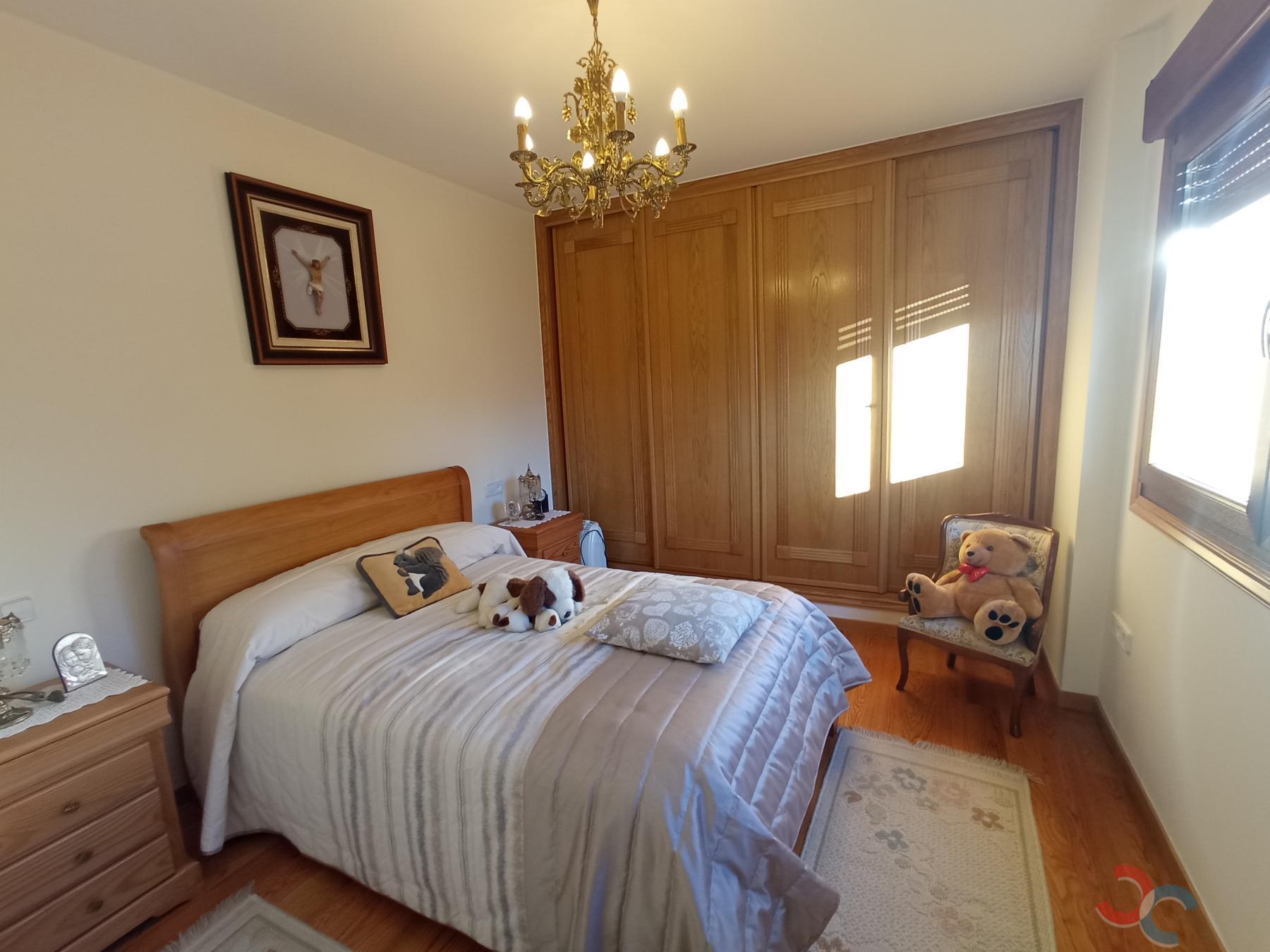 For sale of chalet in Poio