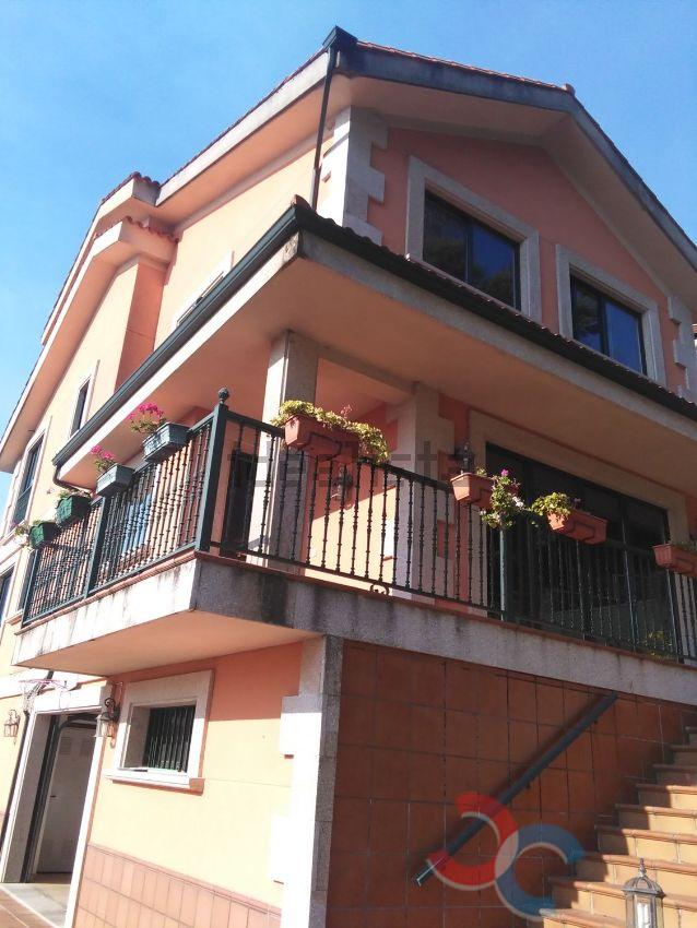 For sale of chalet in Marín