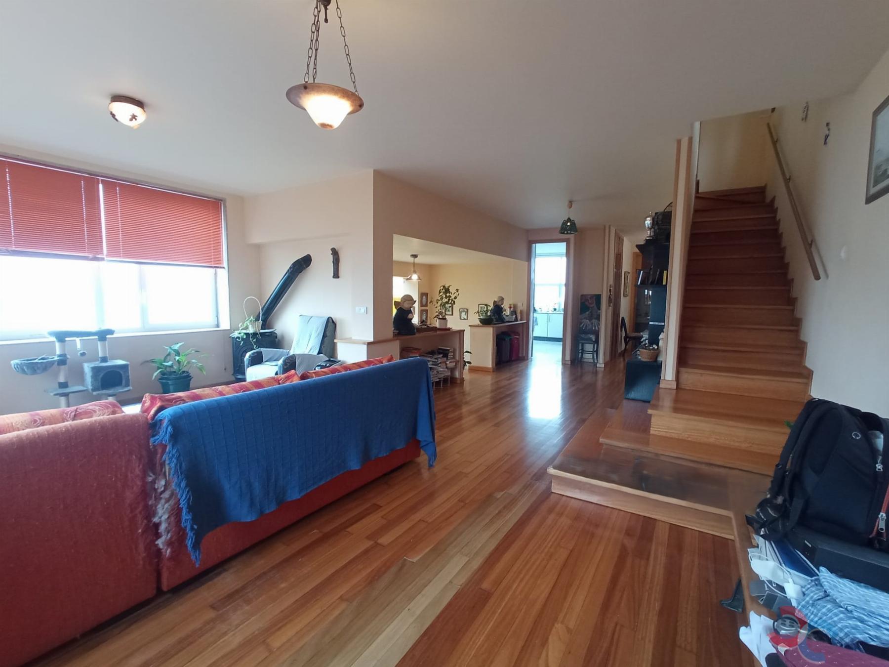 For sale of chalet in Marín