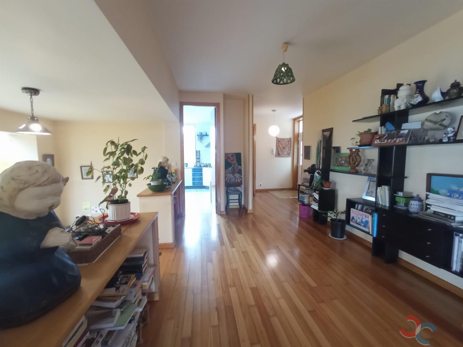 For sale of chalet in Marín