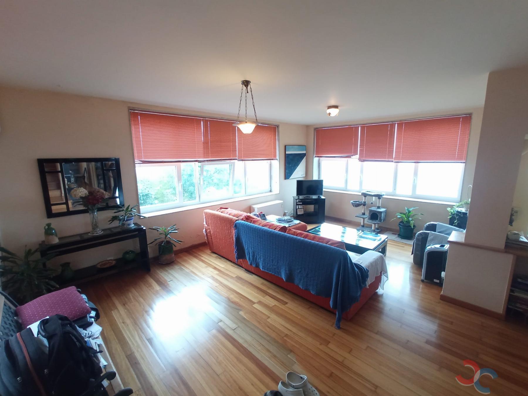 For sale of chalet in Marín