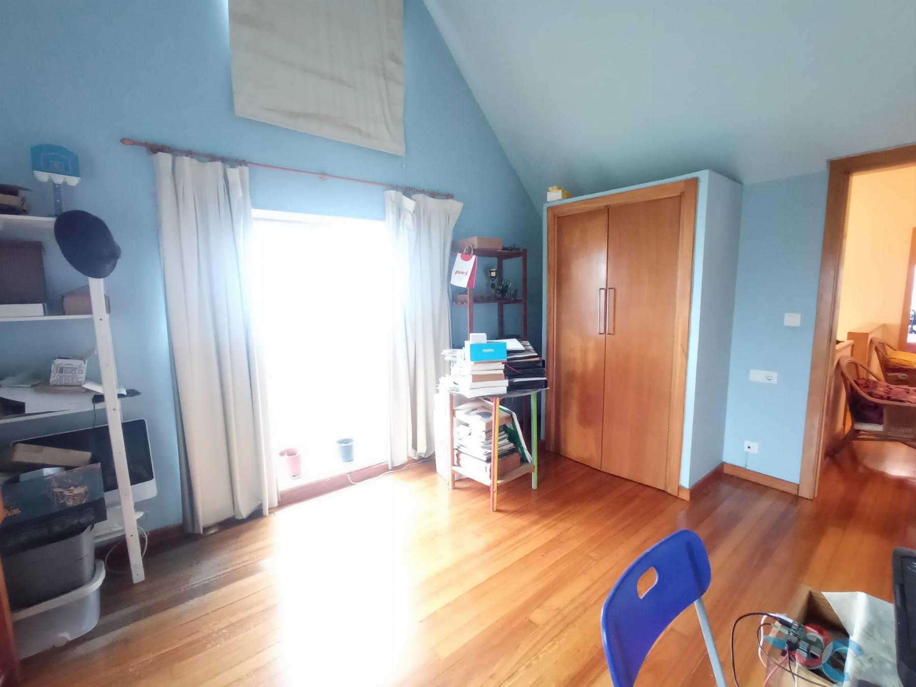 For sale of chalet in Marín