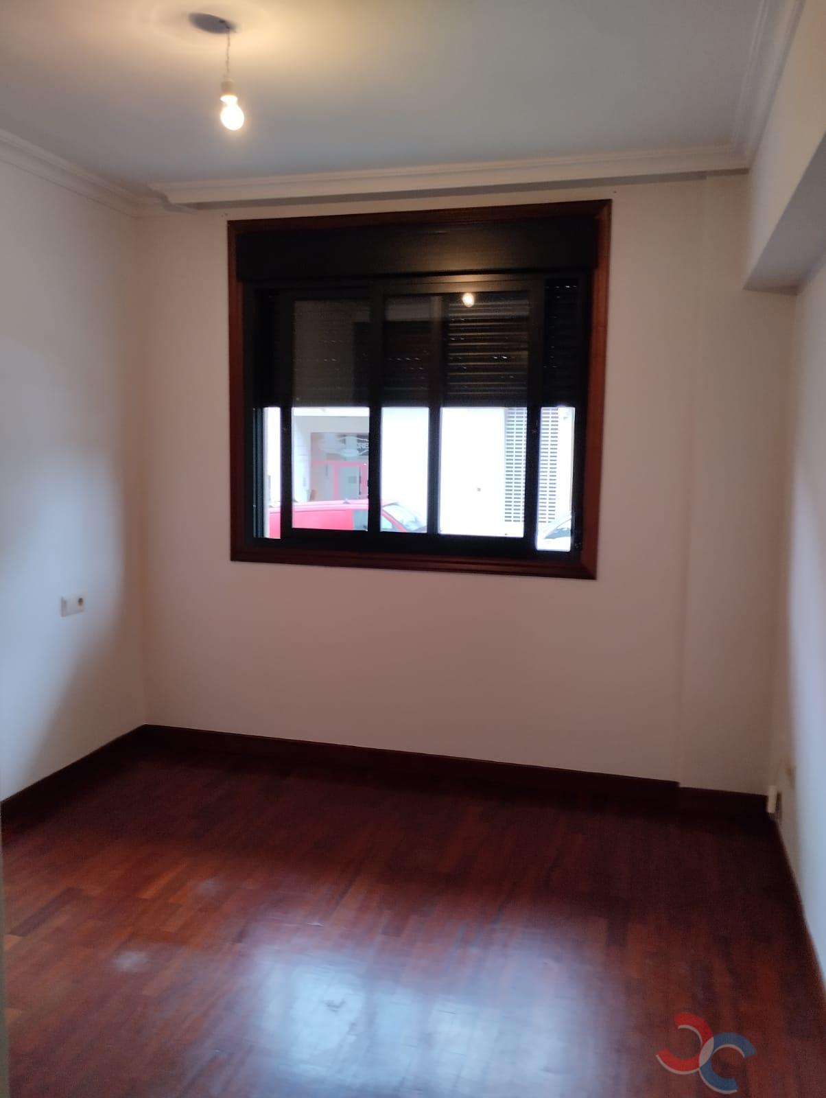 For sale of flat in Barro