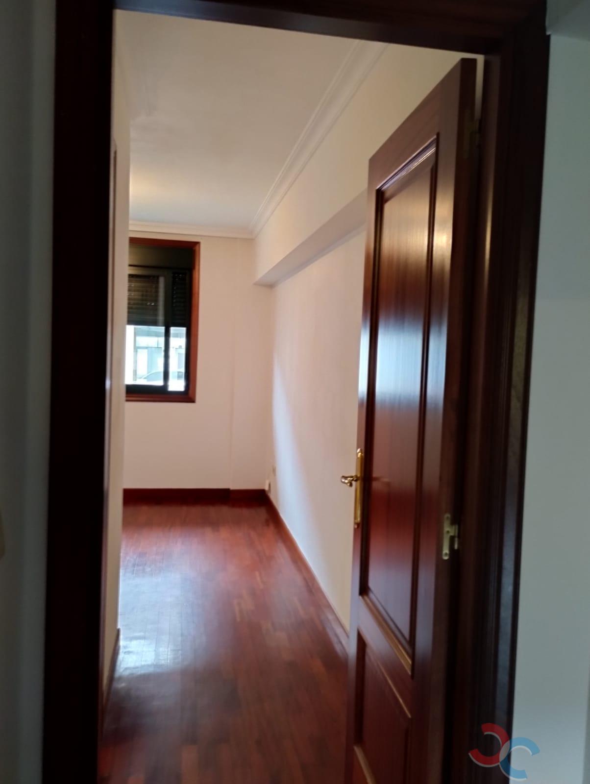 For sale of flat in Barro