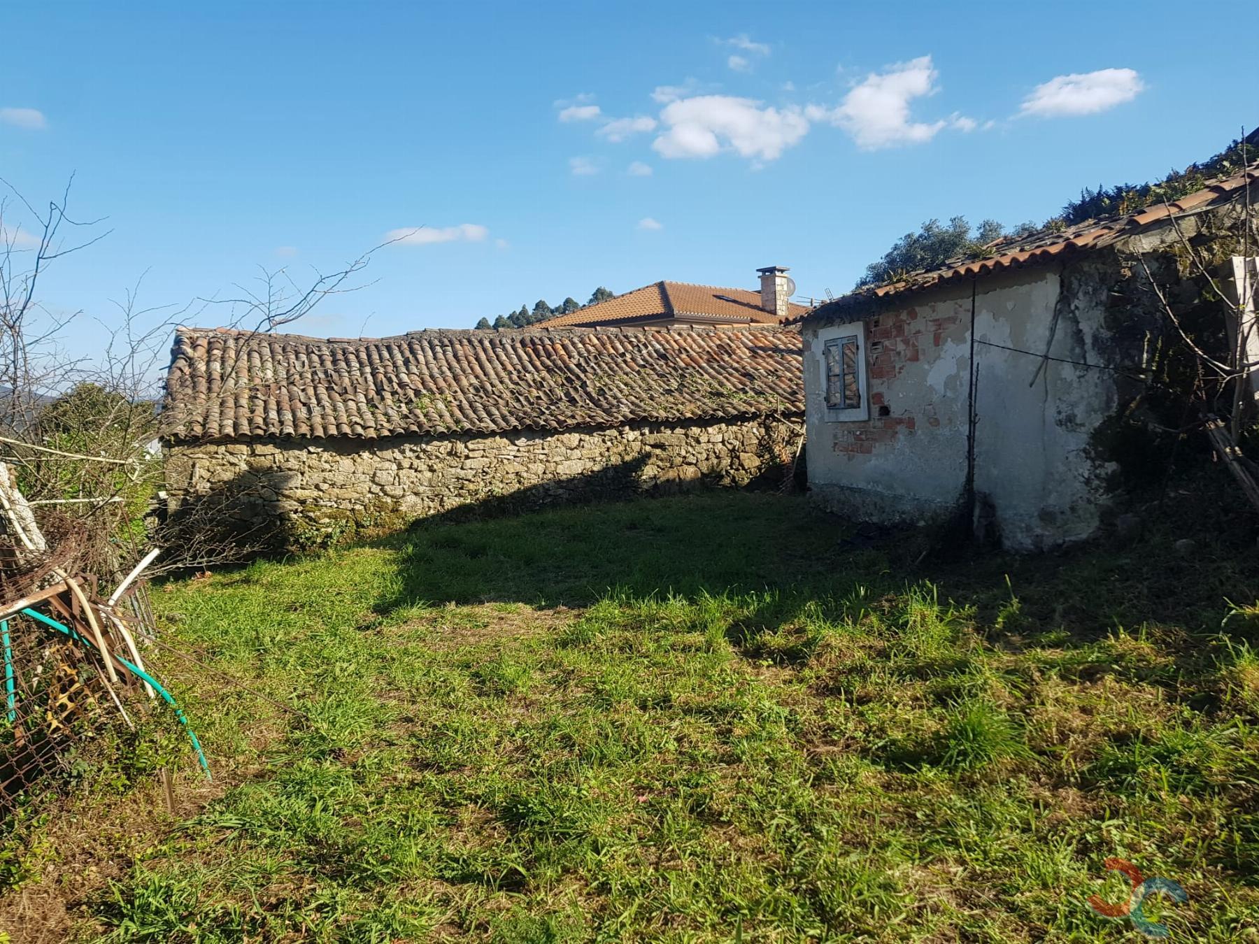 For sale of land in Barro