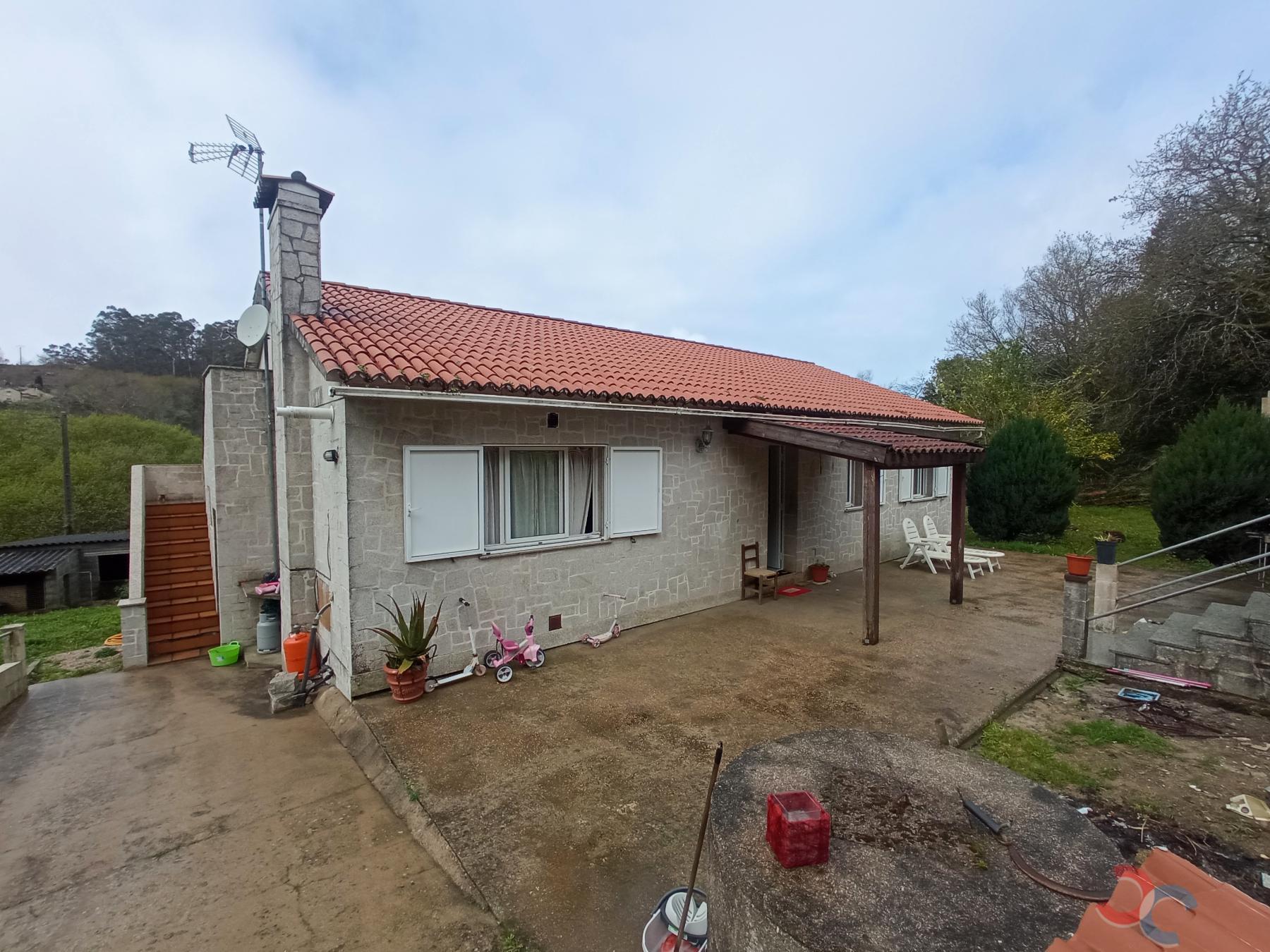 For sale of house in Bueu