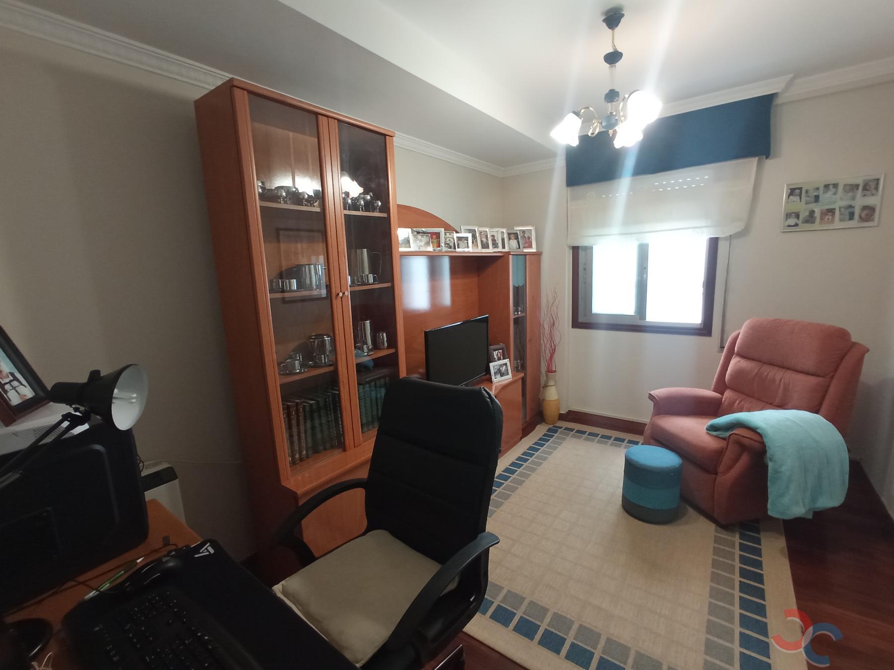 For sale of flat in Marín