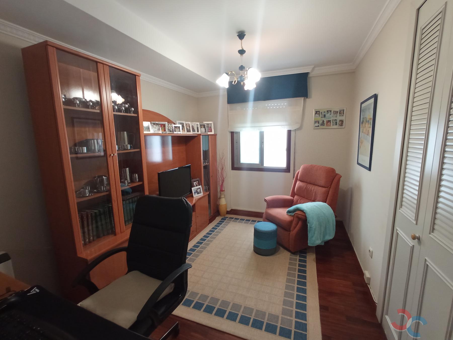 For sale of flat in Marín