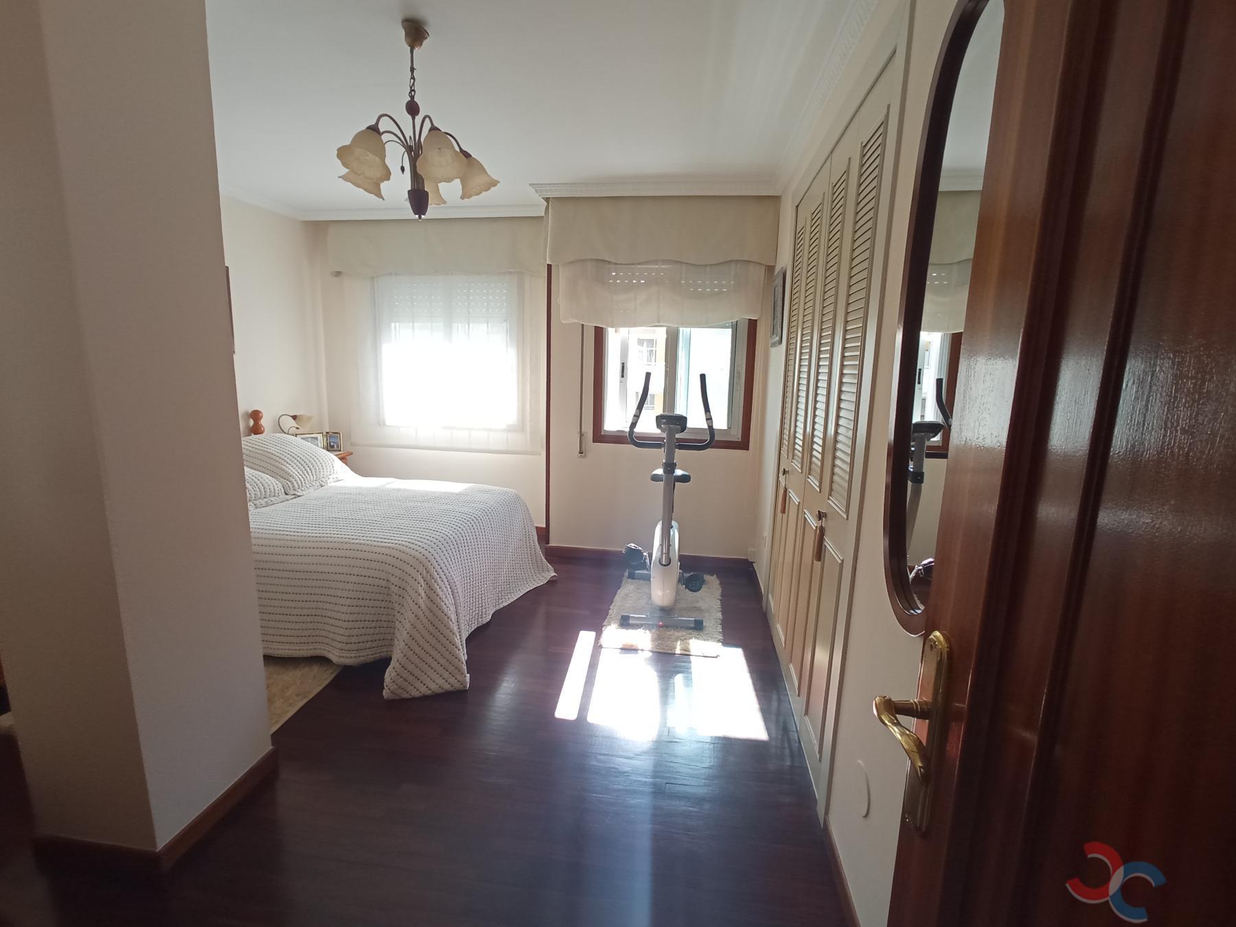 For sale of flat in Marín
