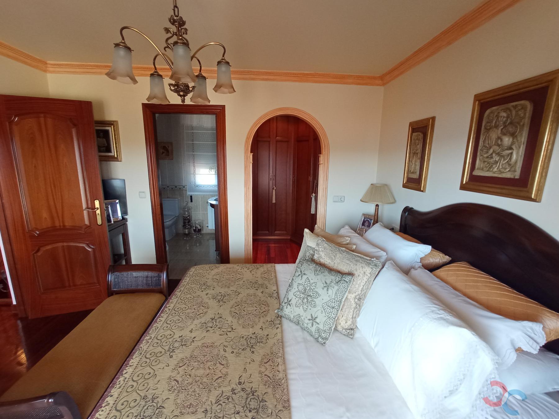 Venta de chalet en Poio