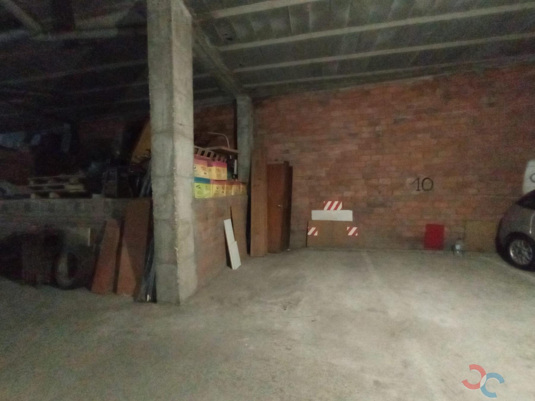 Alquiler de garaje en Marín