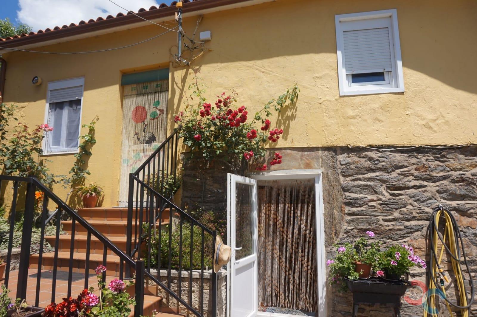 For sale of house in Forcarei