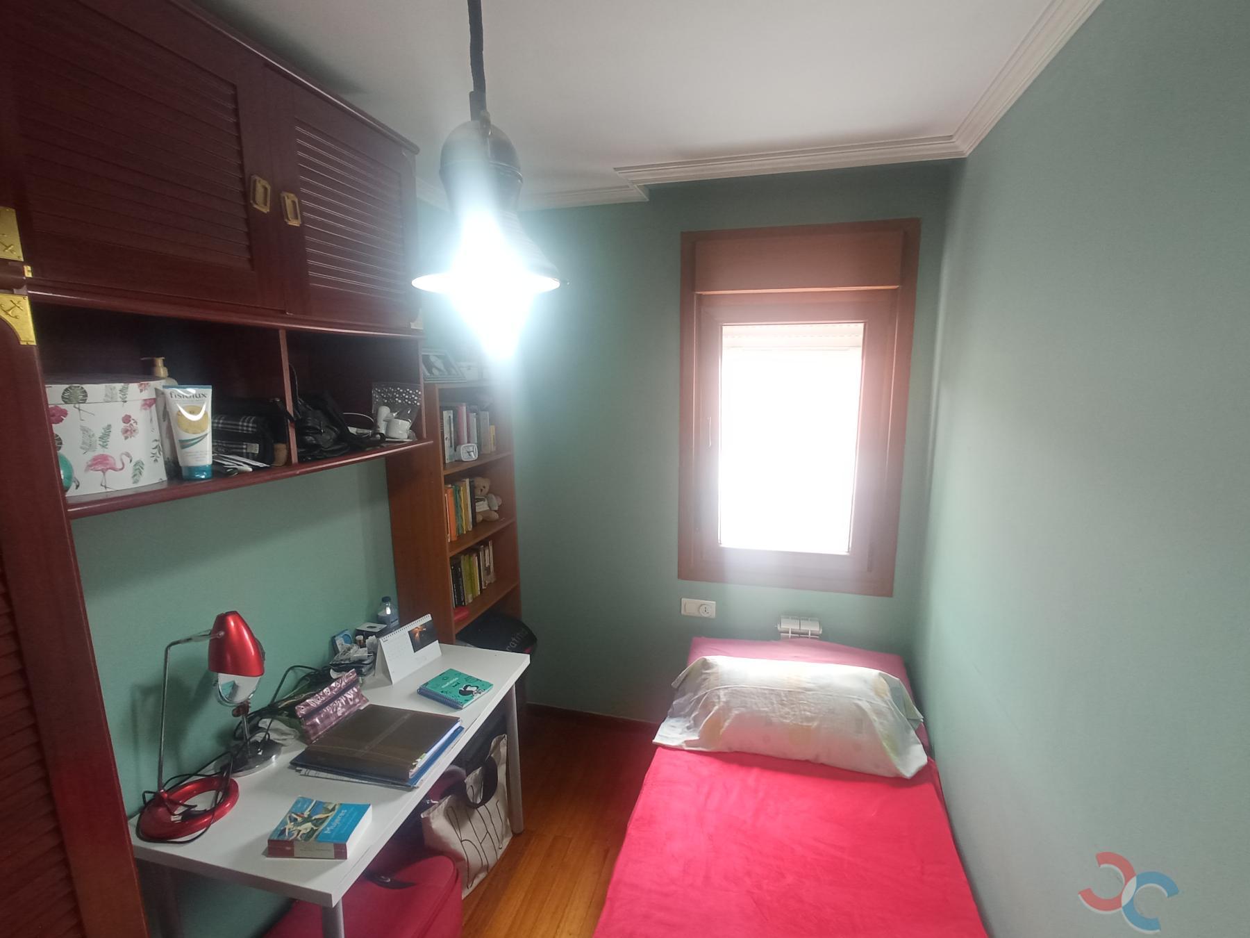 For sale of flat in Marín