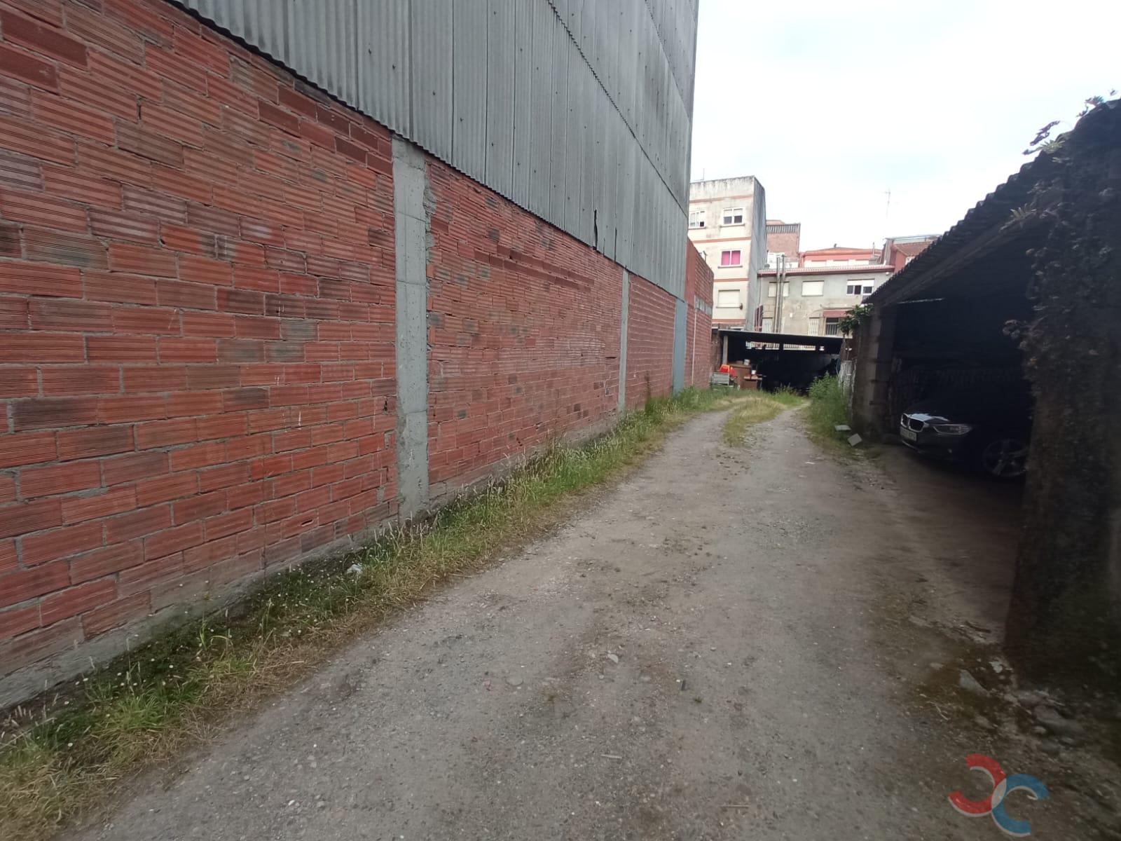 For sale of land in Marín