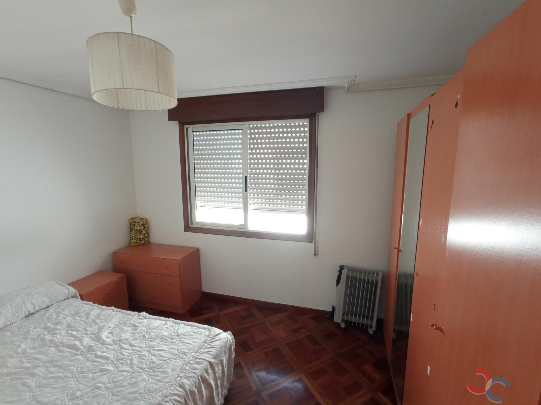For sale of flat in Cangas
