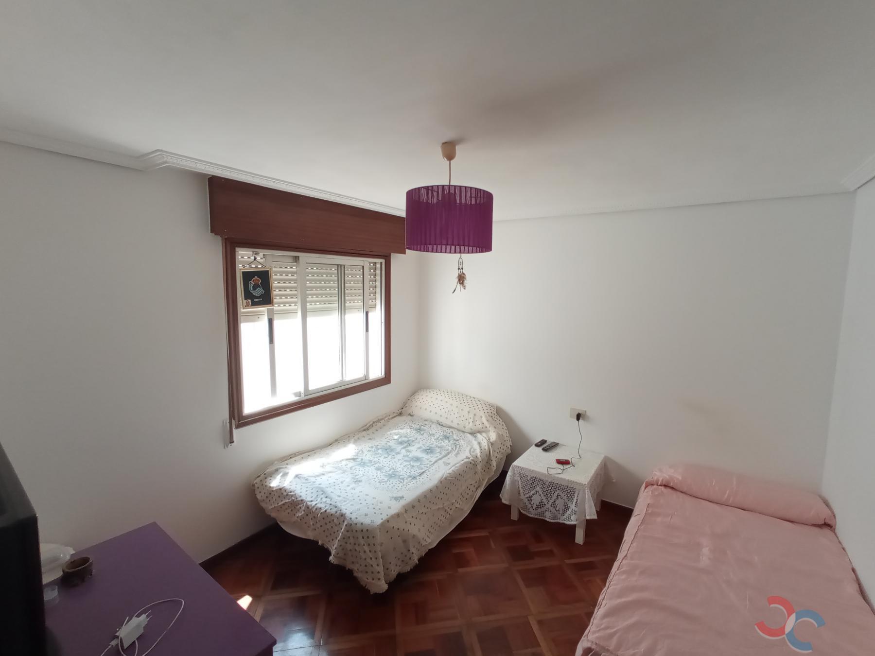 For sale of flat in Cangas