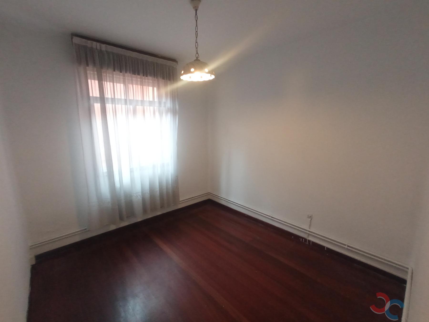 For sale of flat in Marín
