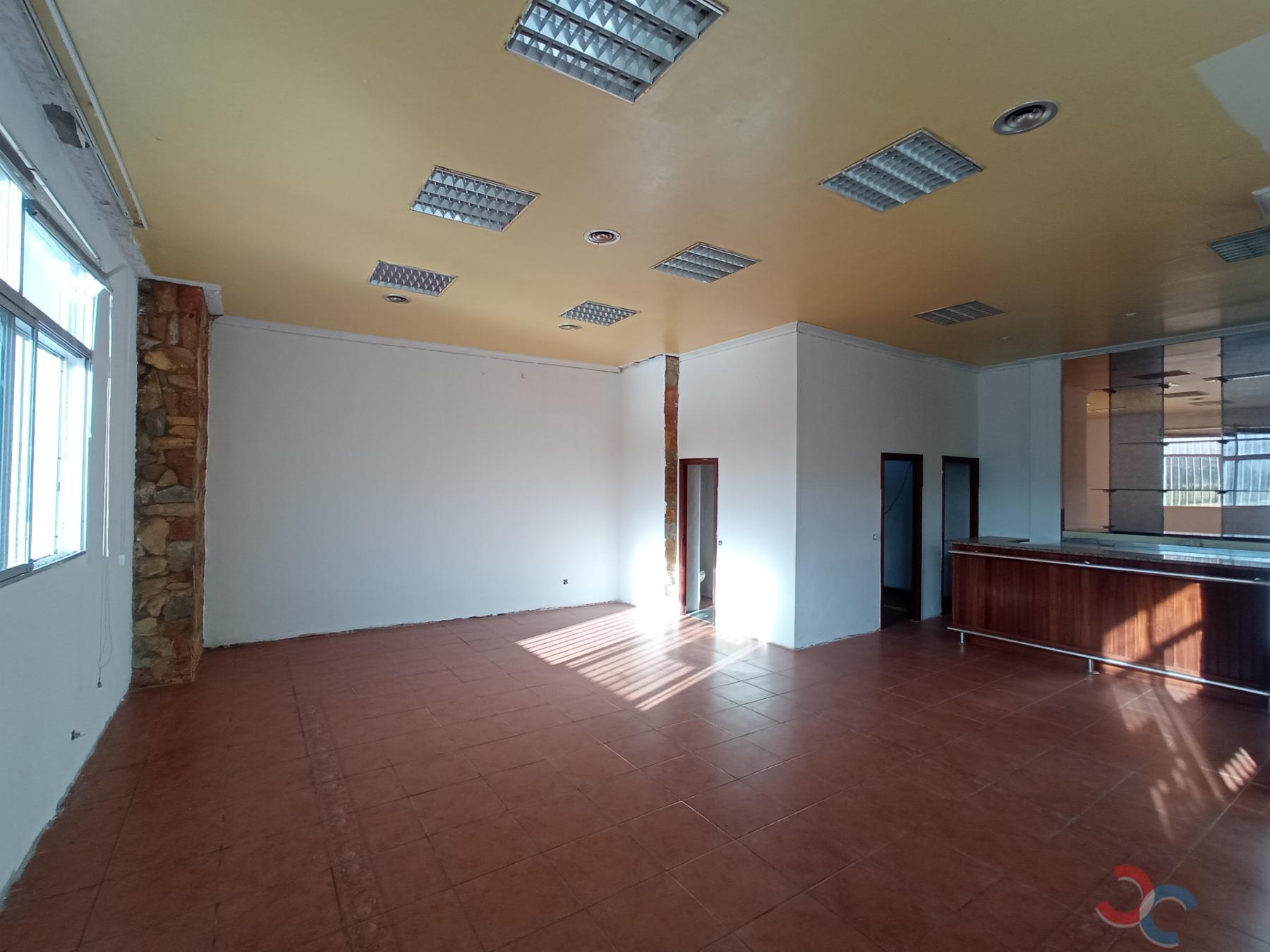 For rent of commercial in Marín
