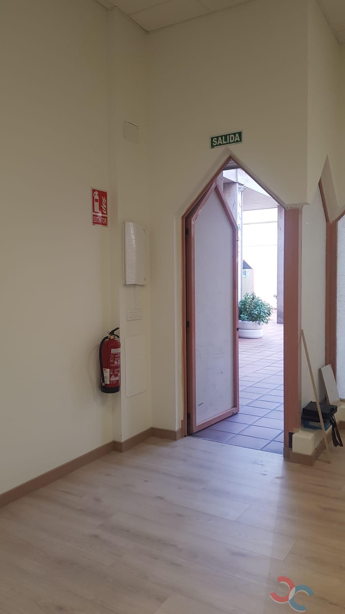 For sale of commercial in Marín