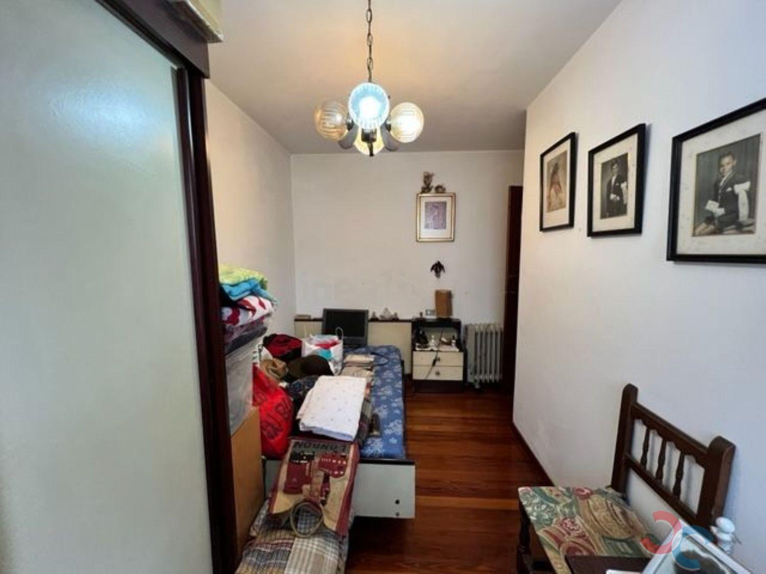For sale of chalet in Redondela