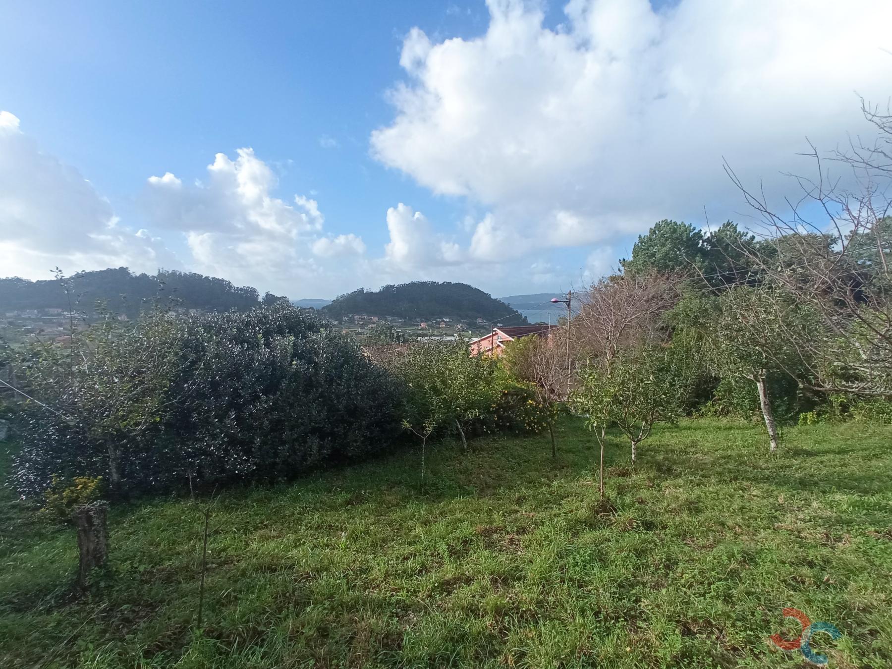 For sale of land in Marín