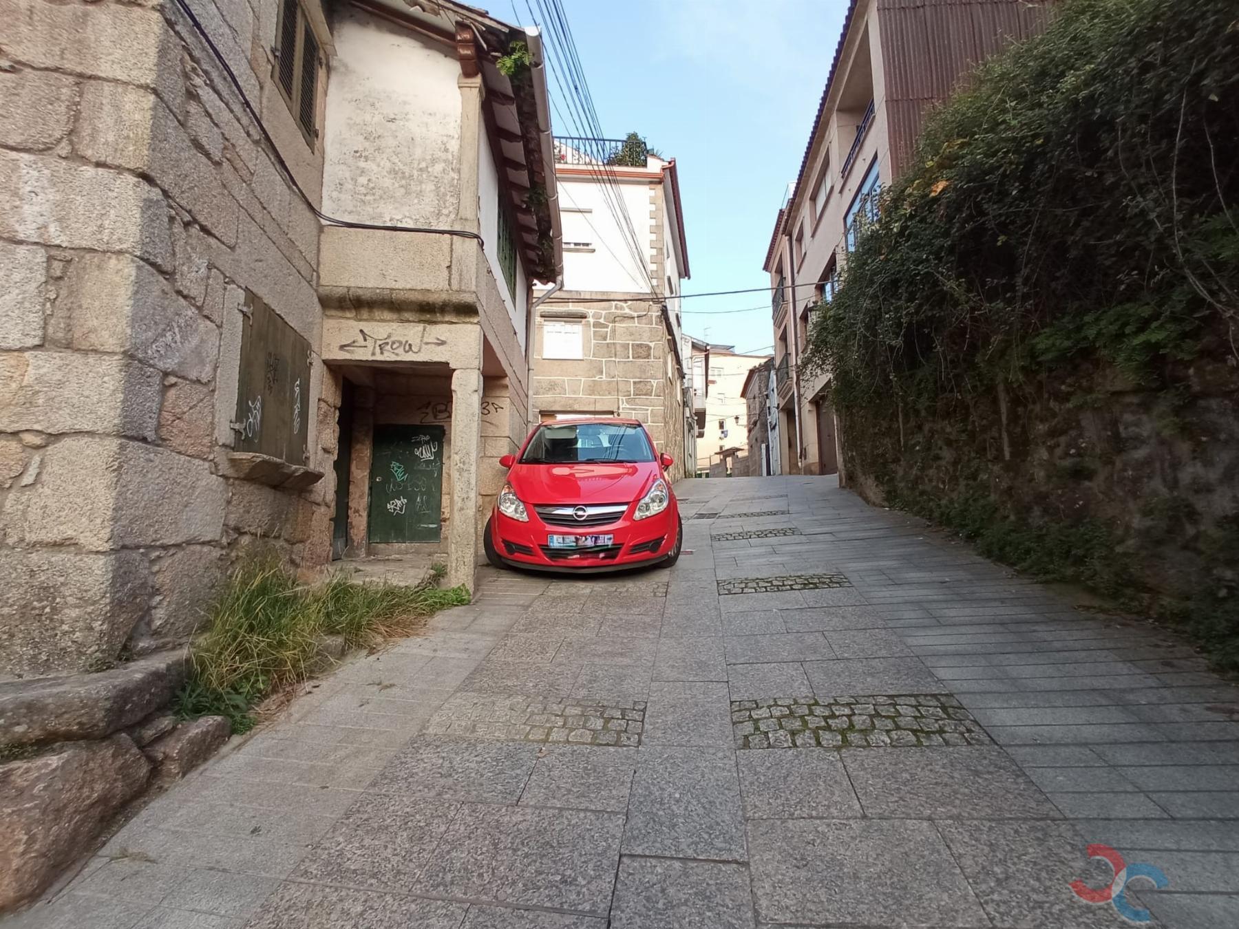 Venda de edifício em Marín