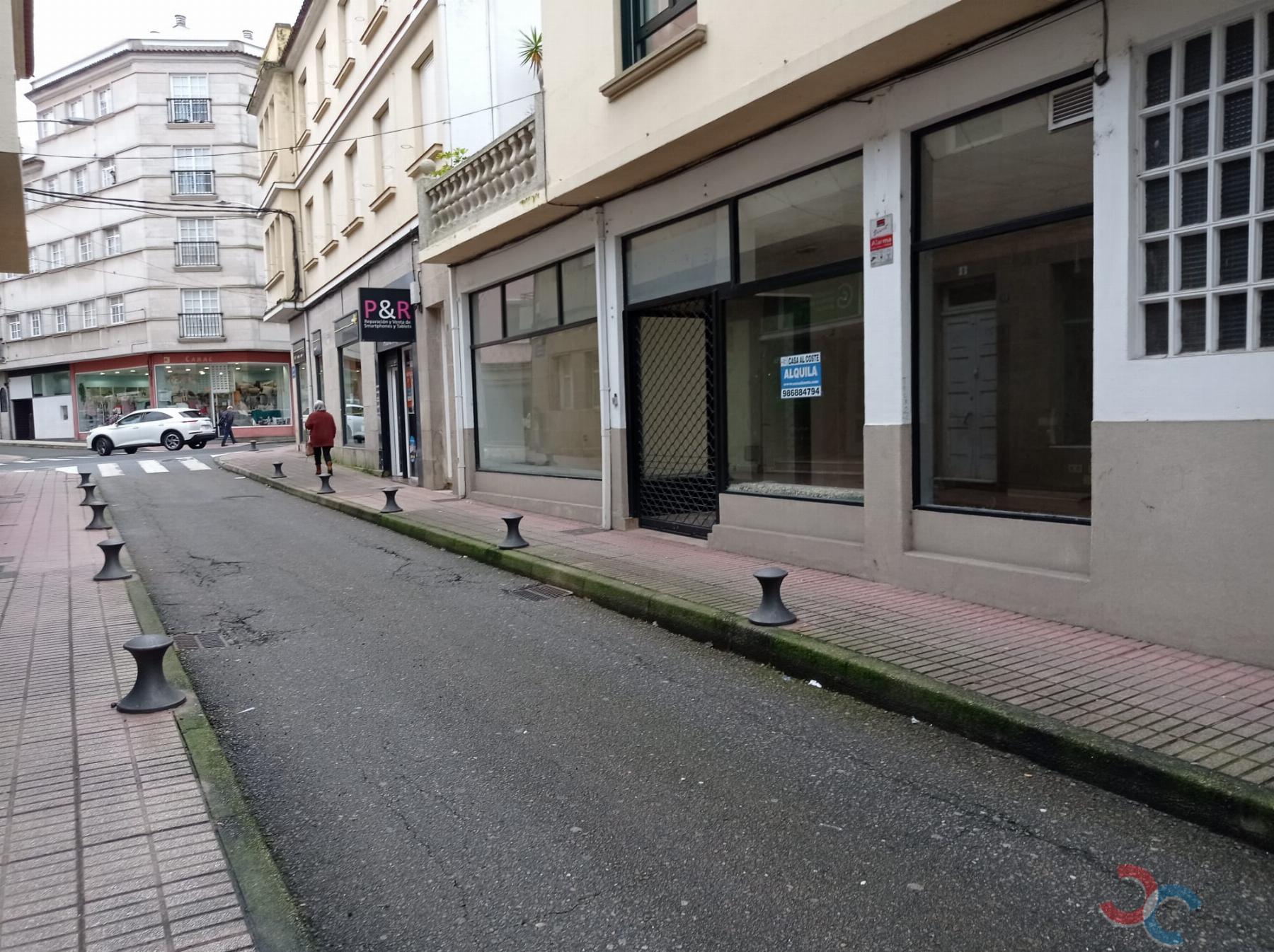 For rent of commercial in Marín