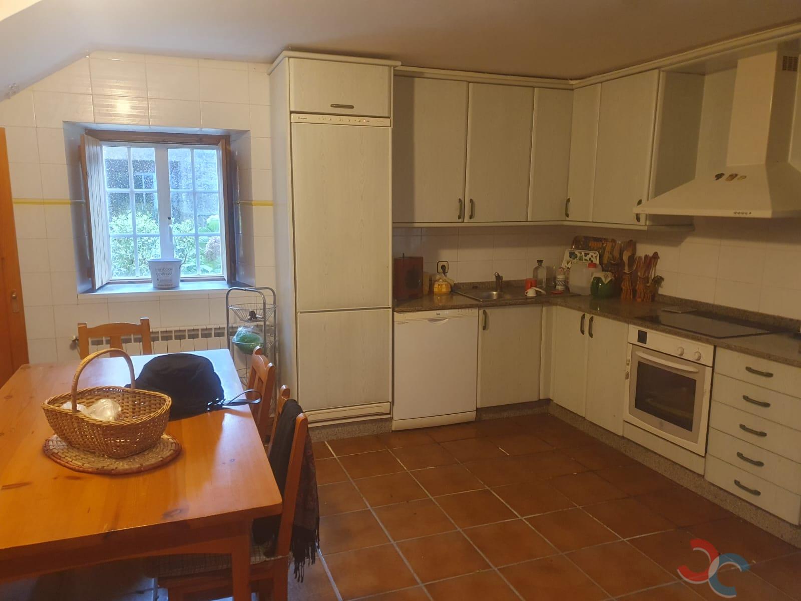 For sale of house in Moraña