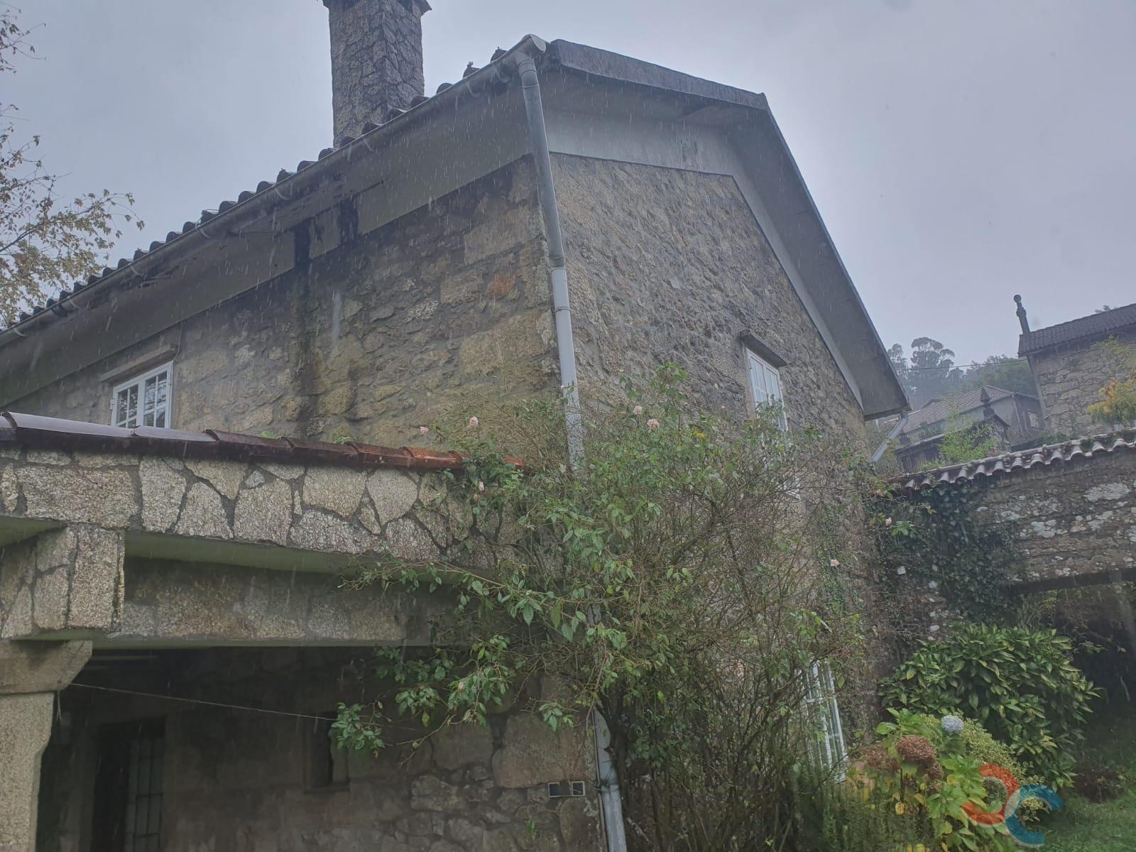 For sale of house in Moraña