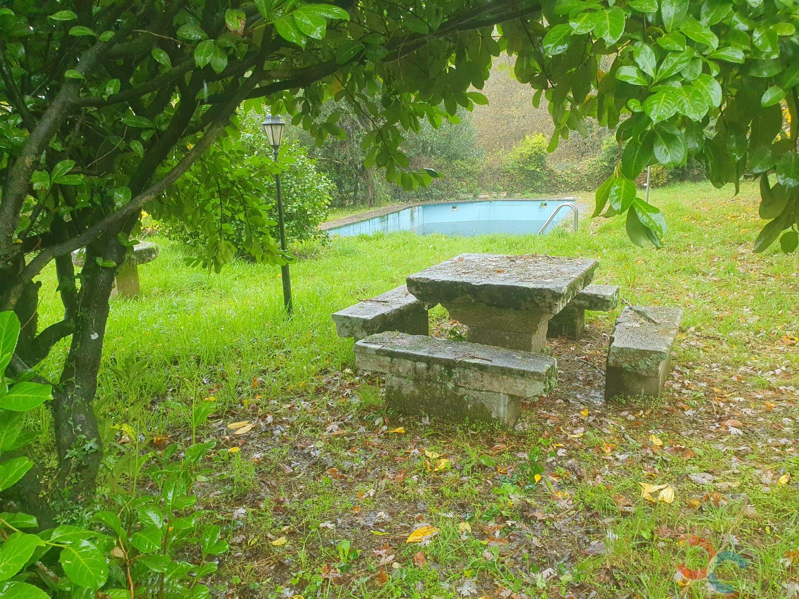 For sale of house in Moraña