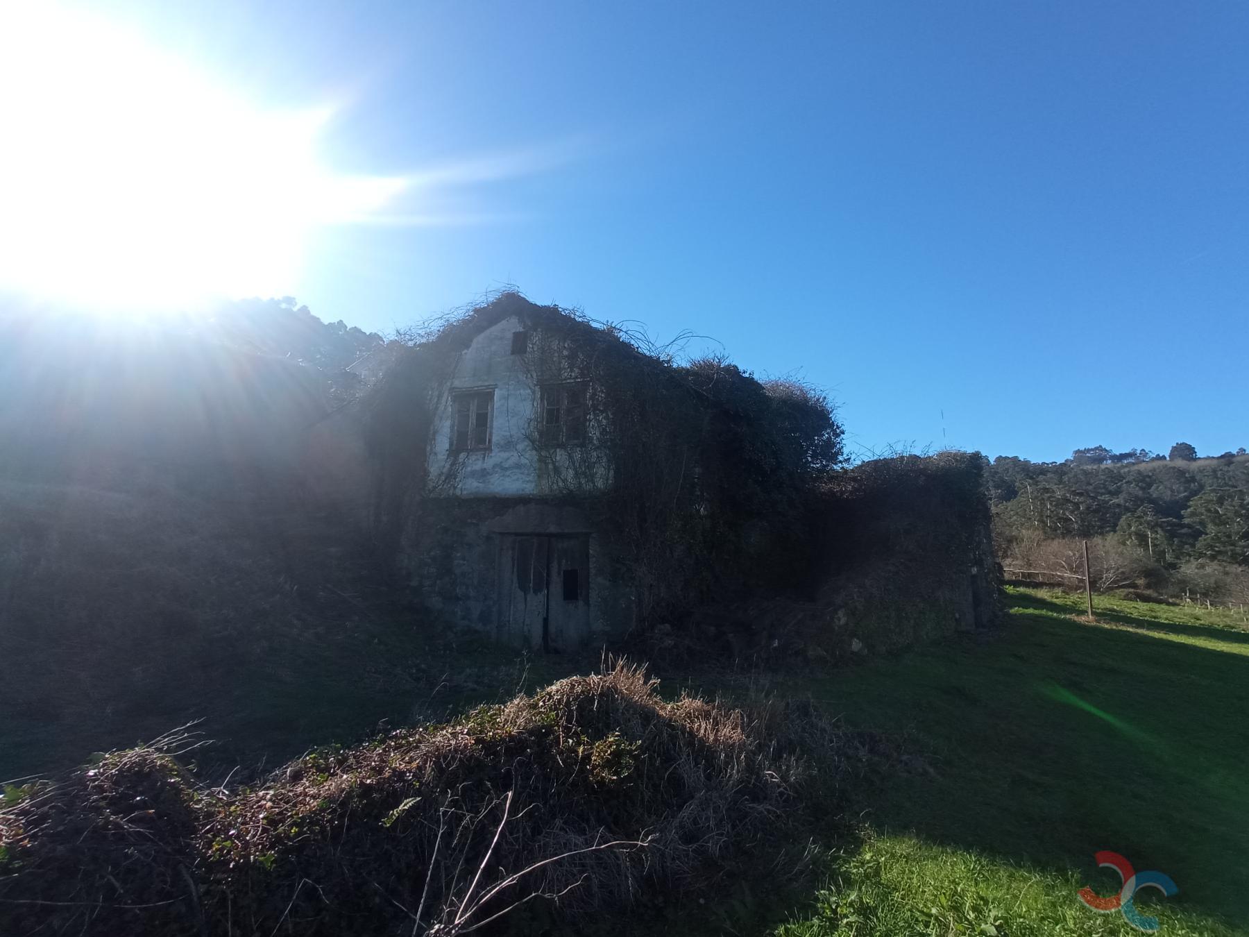 For sale of land in Marín