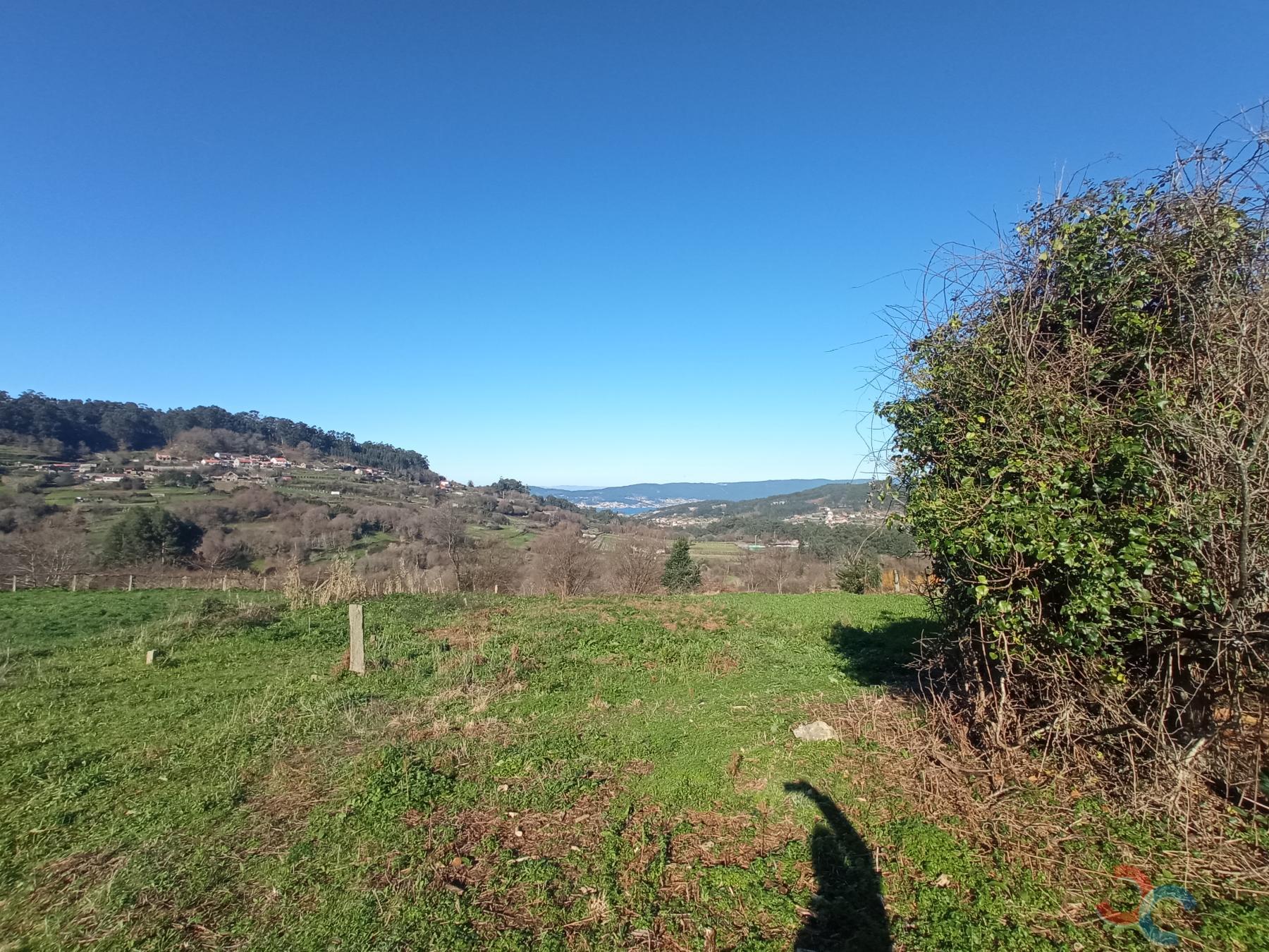 For sale of land in Marín