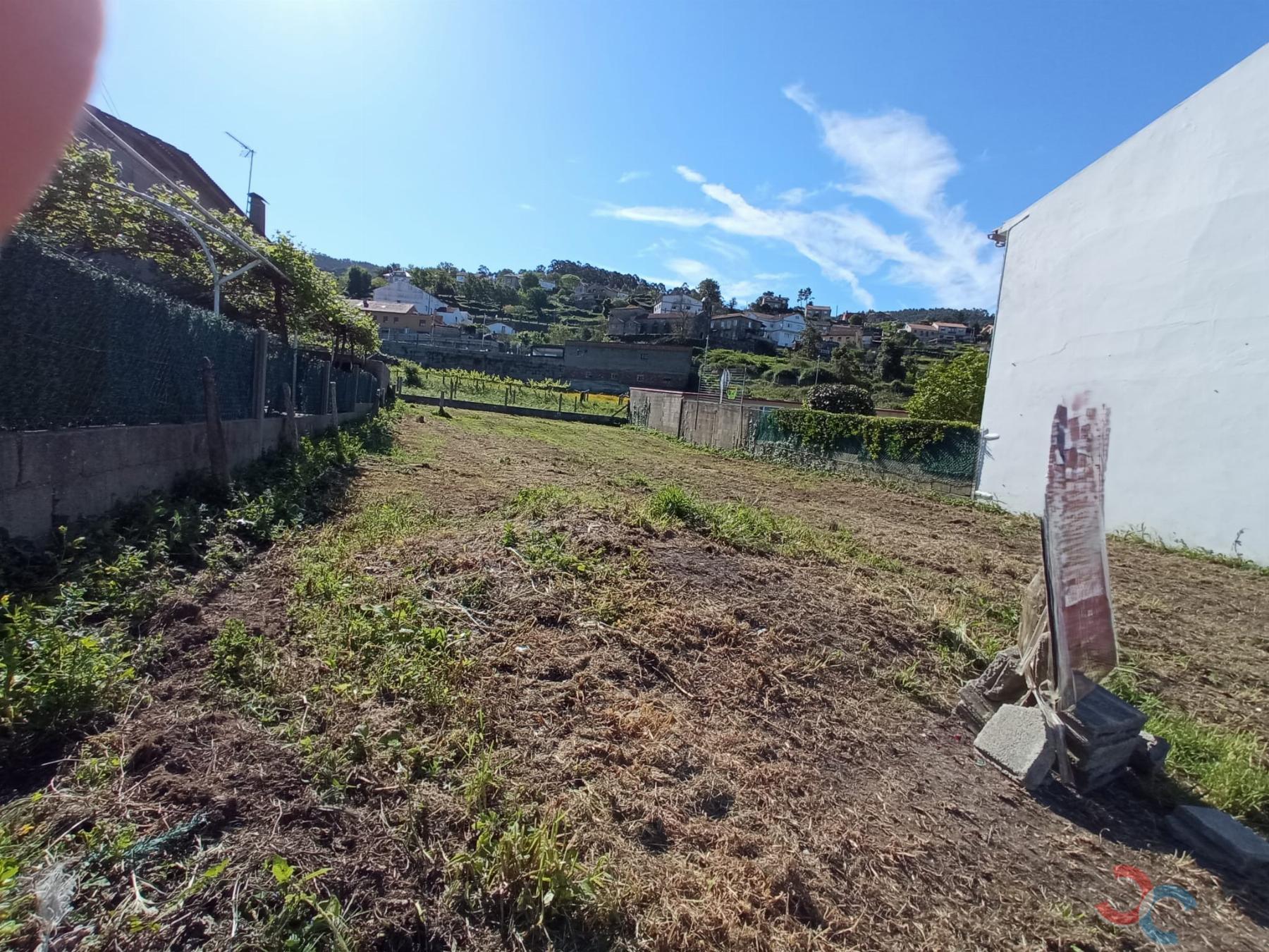 Venta de terreno en Marín
