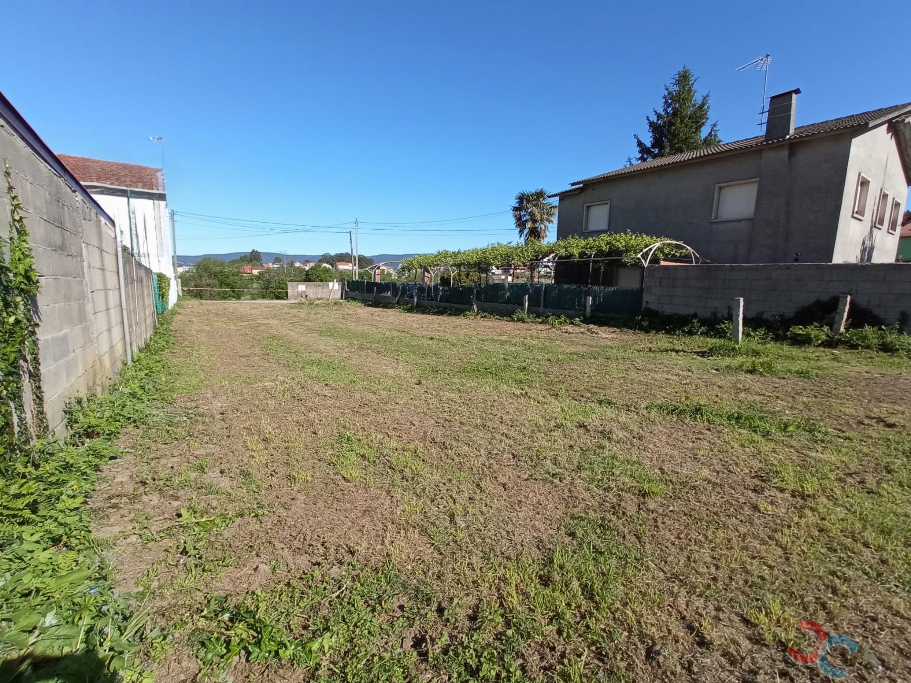 Venta de terreno en Marín