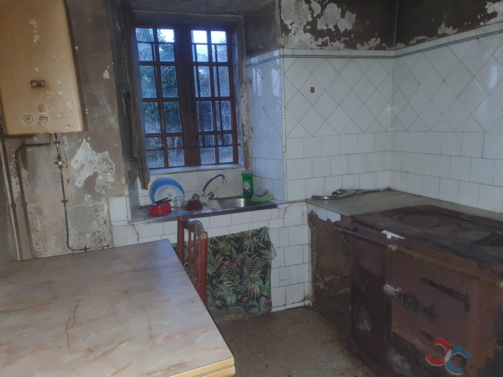 Venda de casa em Campo Lameiro