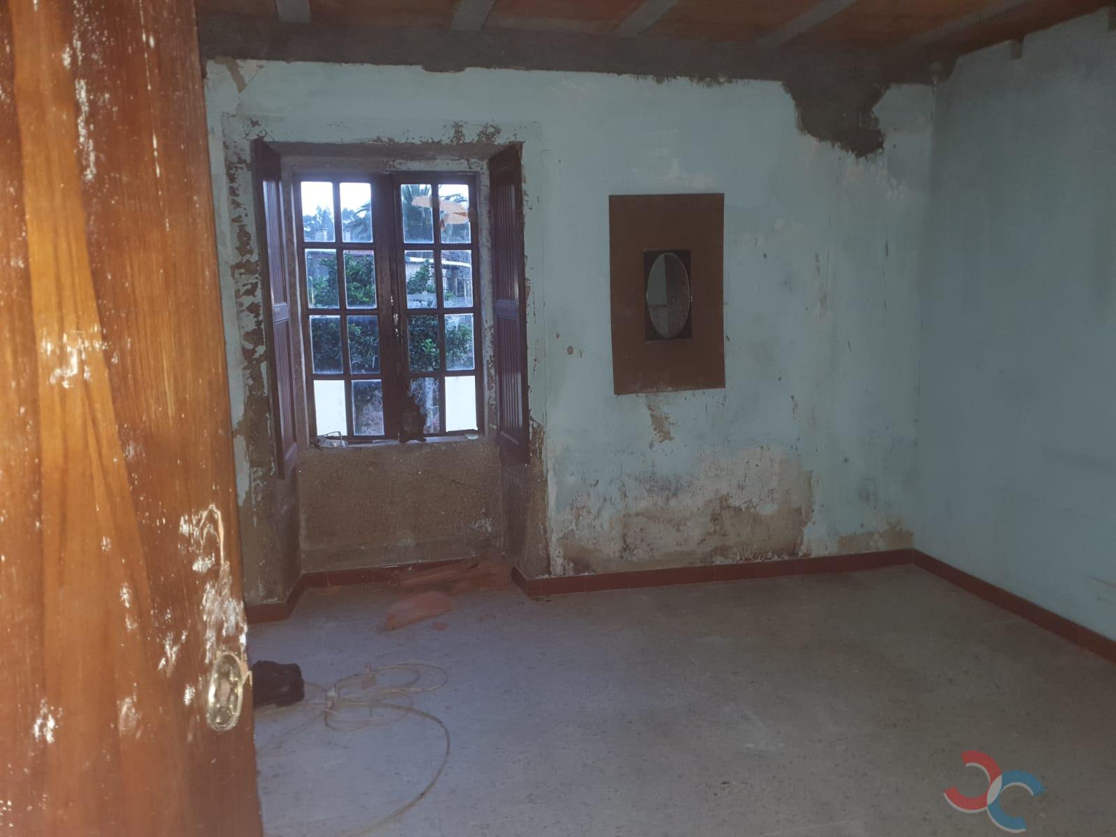 Venda de casa em Campo Lameiro