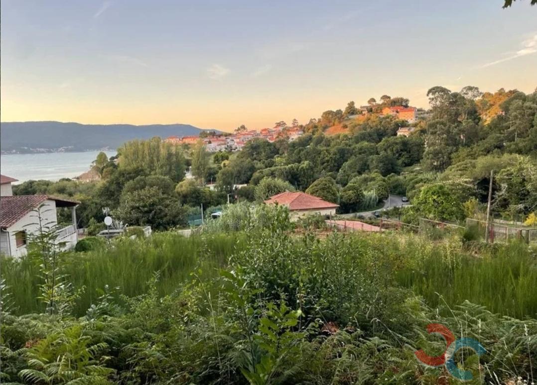 For sale of land in Marín