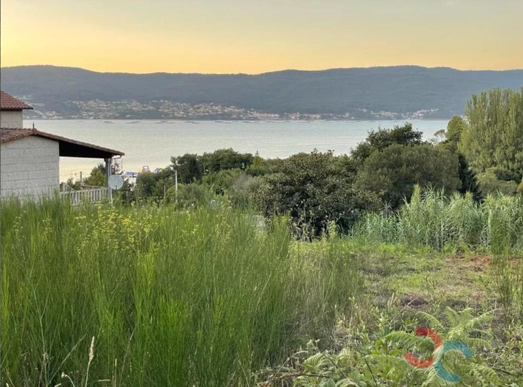 For sale of land in Marín