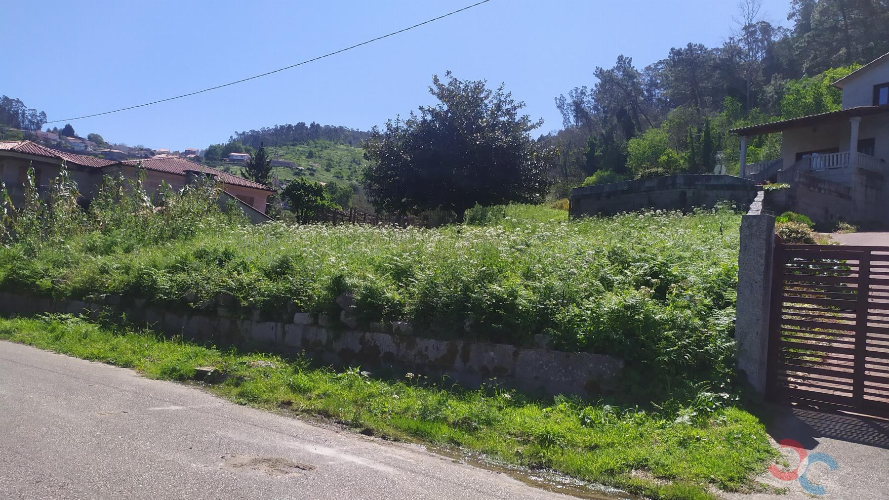 For sale of land in Marín
