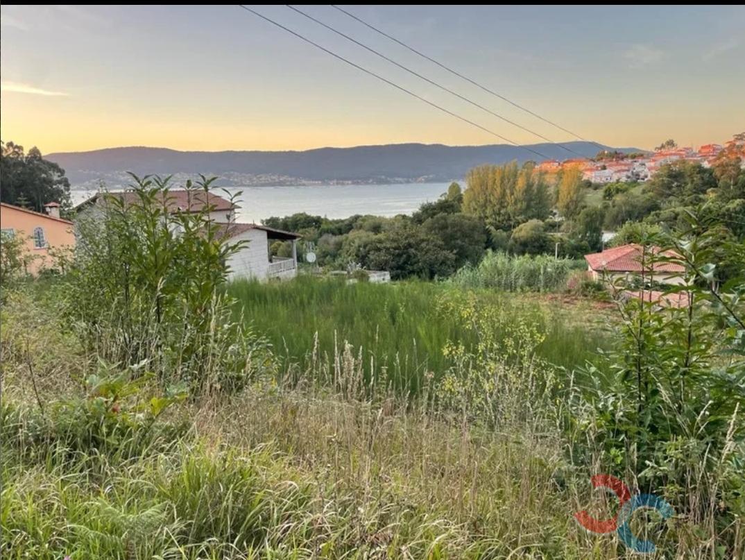 For sale of land in Marín
