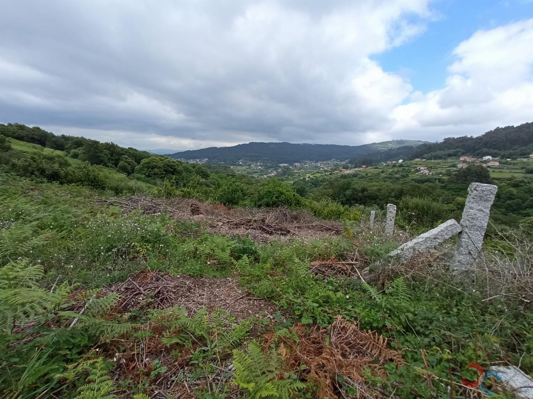 Venta de terreno en Marín