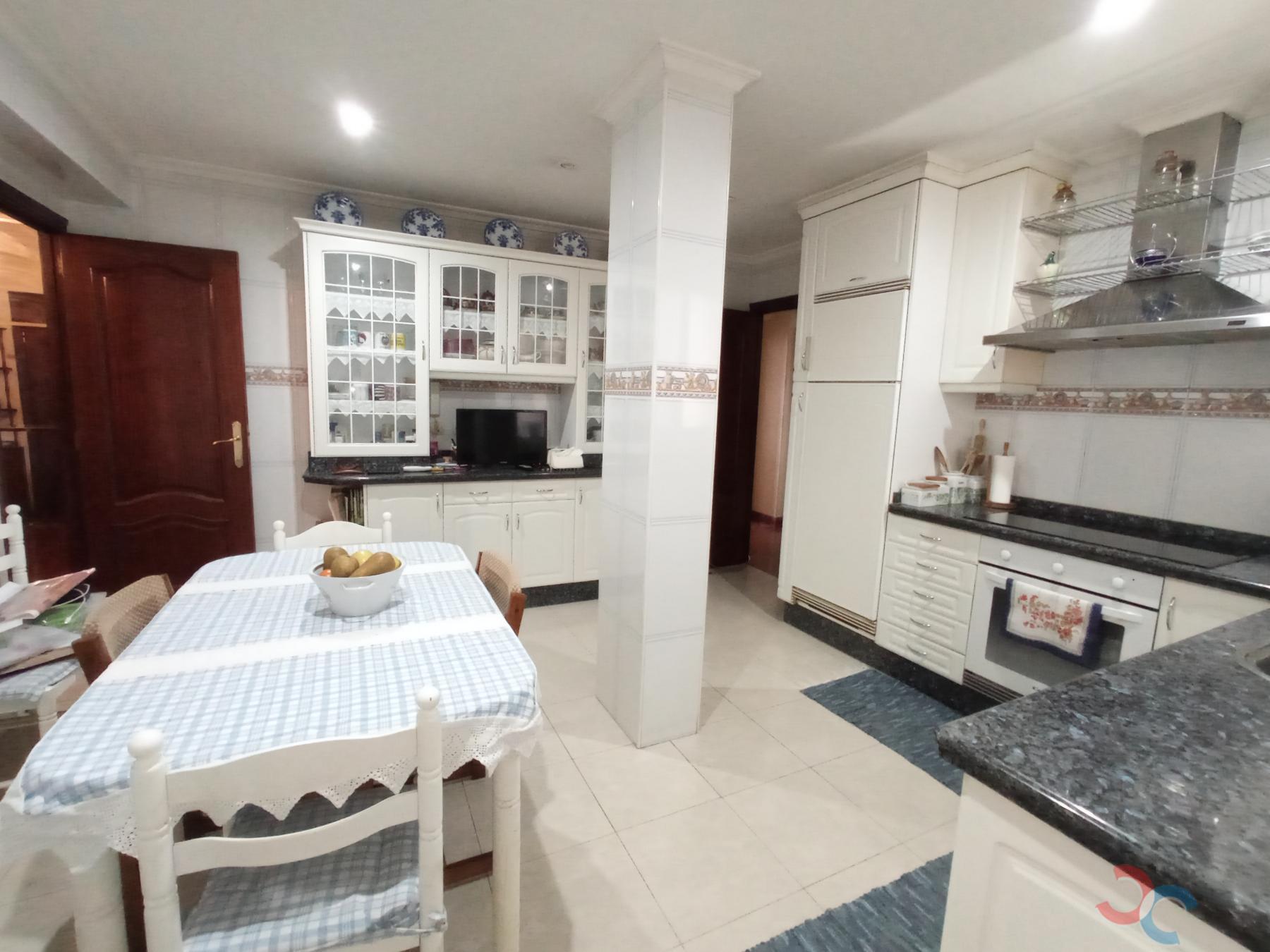 Venda de apartamento em Marín
