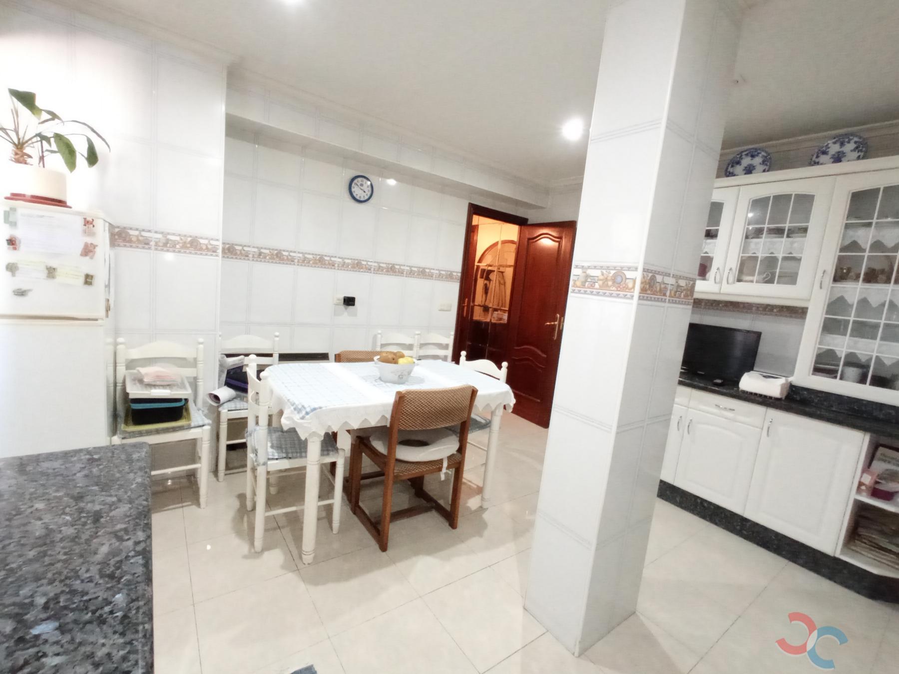 Venda de apartamento em Marín