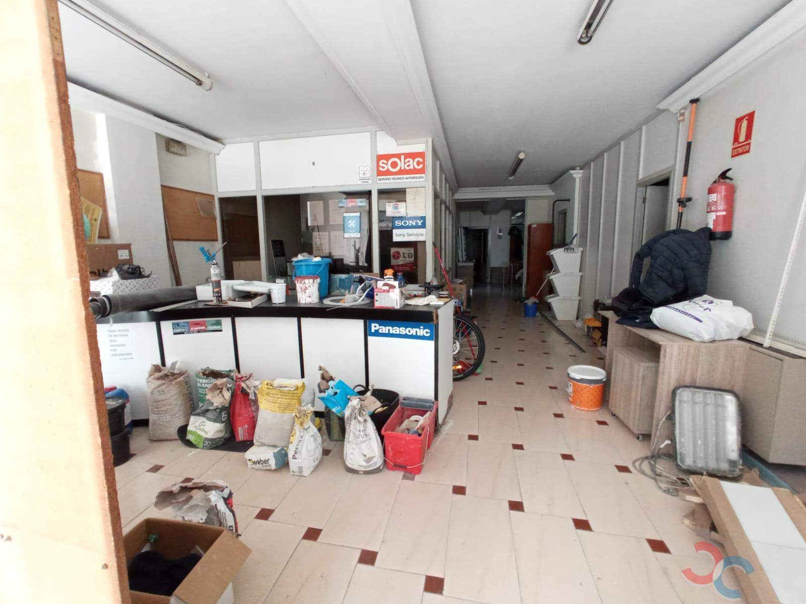 Venta de local comercial en Pontevedra