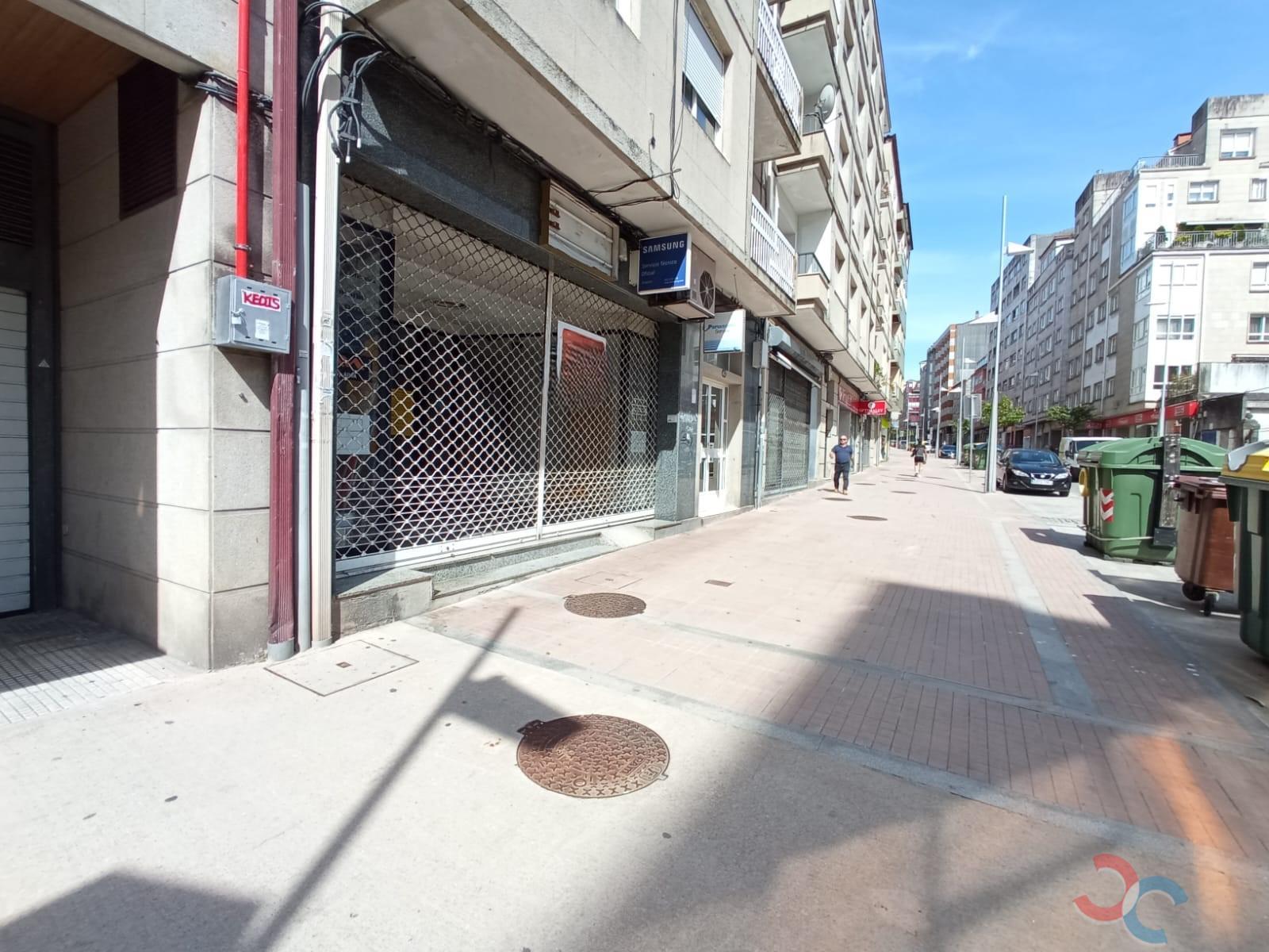 Venta de local comercial en Pontevedra
